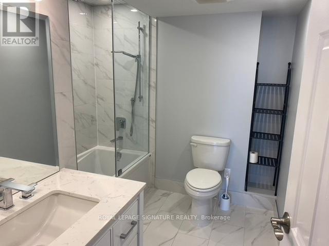 2102 - 65 Harbour Square, Toronto, Ontario  M5J 2L4 - Photo 15 - C12529738