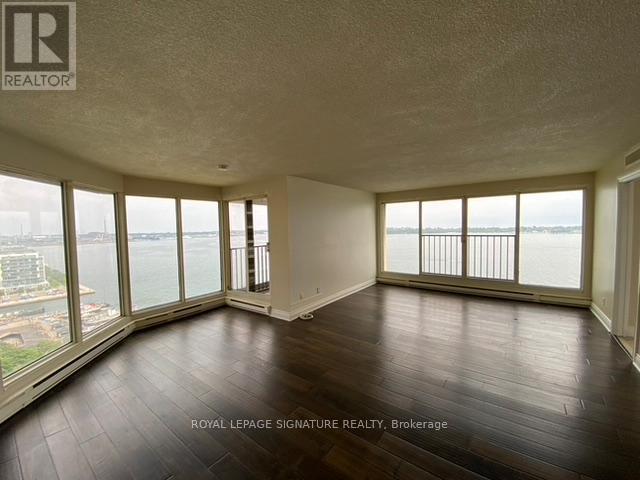 2102 - 65 Harbour Square, Toronto, Ontario  M5J 2L4 - Photo 5 - C12529738