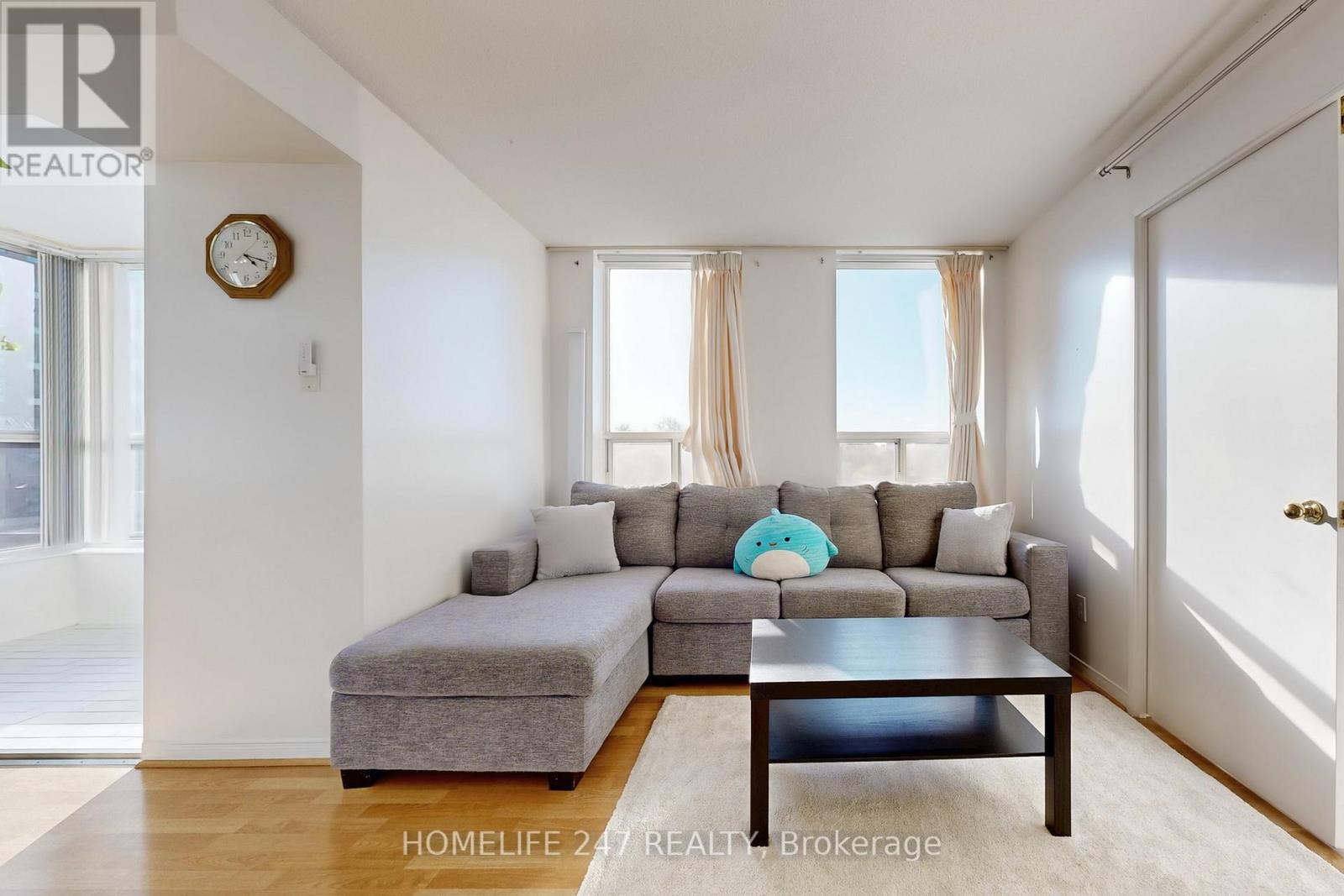 413 - 330 Mccowan Road, Toronto, Ontario  M1J 3N3 - Photo 6 - E12529740