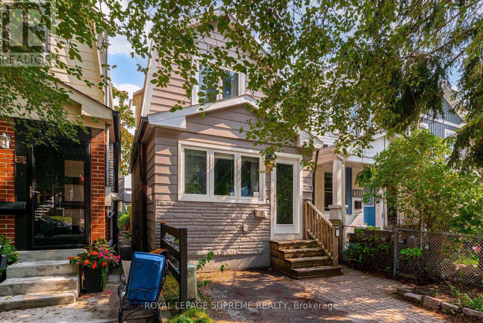 313 CEDARVALE AVENUE, Toronto, Ontario