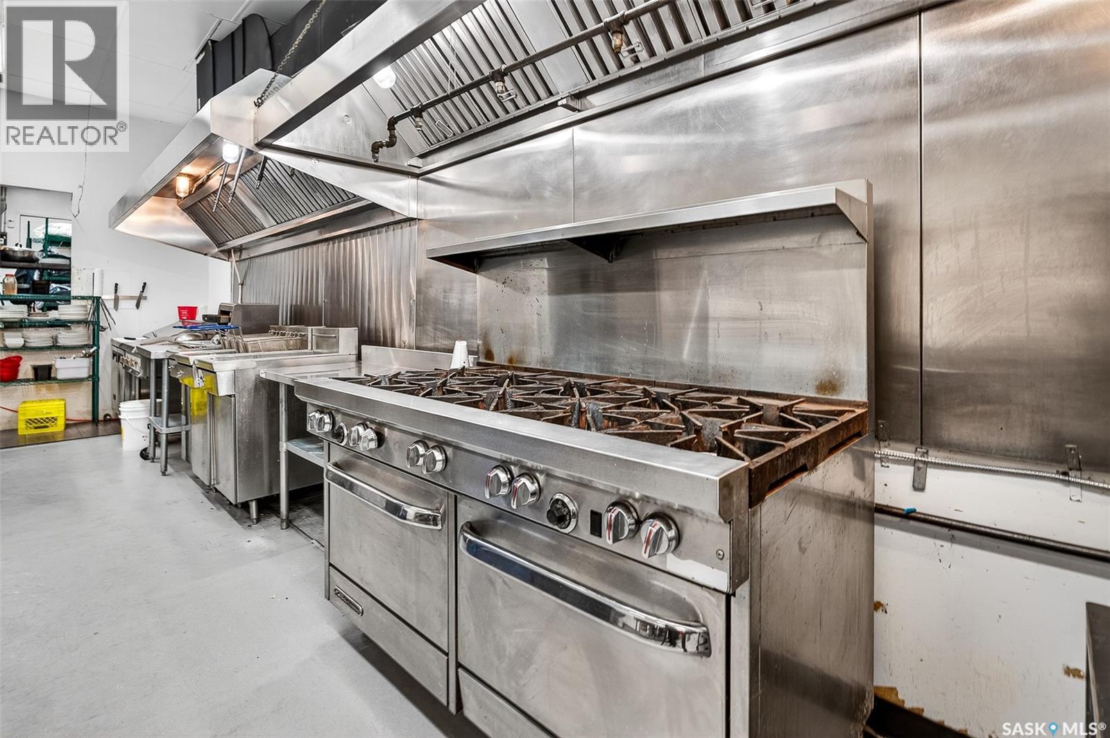 8 Main Street N, Moose Jaw, Saskatchewan  S6H 0V8 - Photo 25 - SK013788