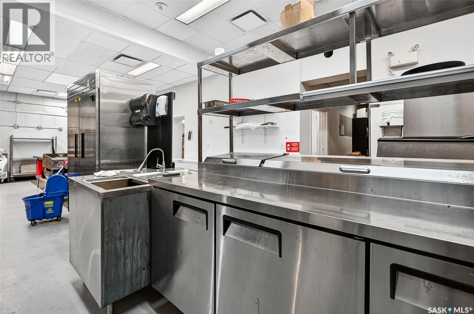 8 Main Street N, Moose Jaw, Saskatchewan  S6H 0V8 - Photo 28 - SK013788