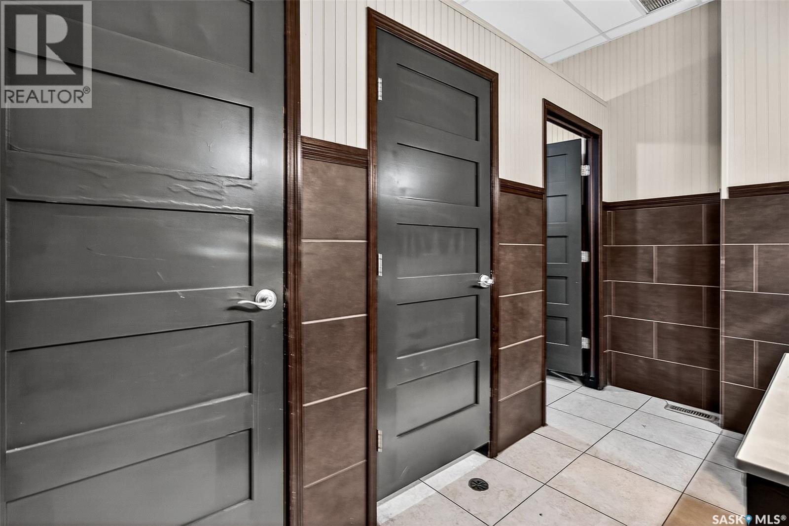 8 Main Street N, Moose Jaw, Saskatchewan  S6H 0V8 - Photo 35 - SK013788