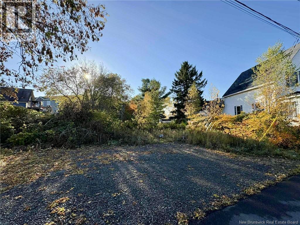 164 Gabriel Street, Dieppe, New Brunswick  E1A 1Z2 - Photo 3 - NB128494