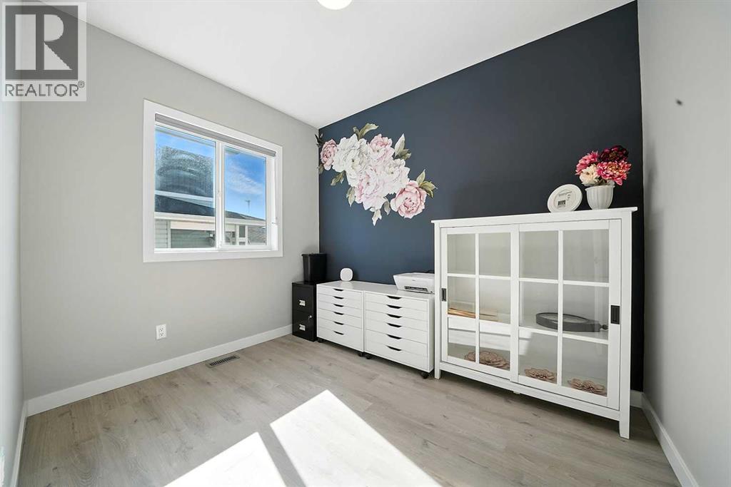 124 Eastpointe Drive, Blackfalds, Alberta  T4M 0H4 - Photo 15 - A2237900