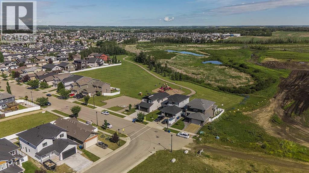 124 Eastpointe Drive, Blackfalds, Alberta  T4M 0H4 - Photo 4 - A2237900