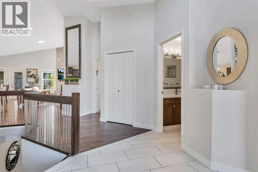 128 Isbister Close, Red Deer, Alberta  T4R 0B9 - Photo 4 - A2266805