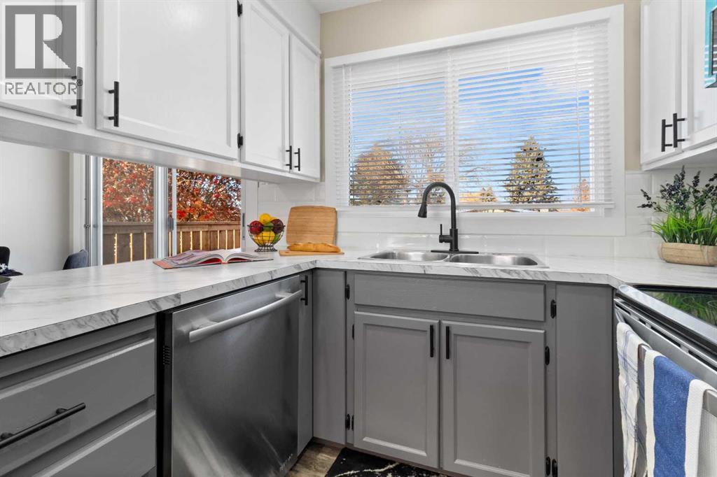 4011 53 Avenue, Innisfail, Alberta  T4G 1G3 - Photo 10 - A2269656