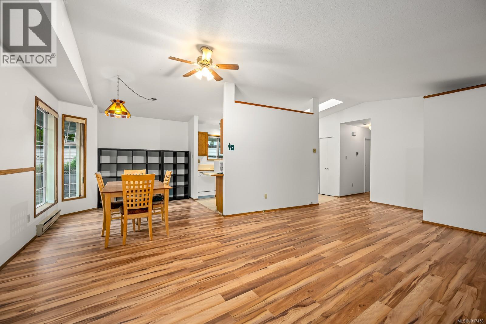 2105 Pemberton Pl, Comox, British Columbia  V9M 3P8 - Photo 6 - 1017456