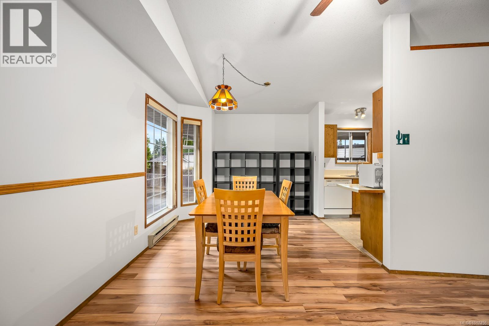 2105 Pemberton Pl, Comox, British Columbia  V9M 3P8 - Photo 9 - 1017456