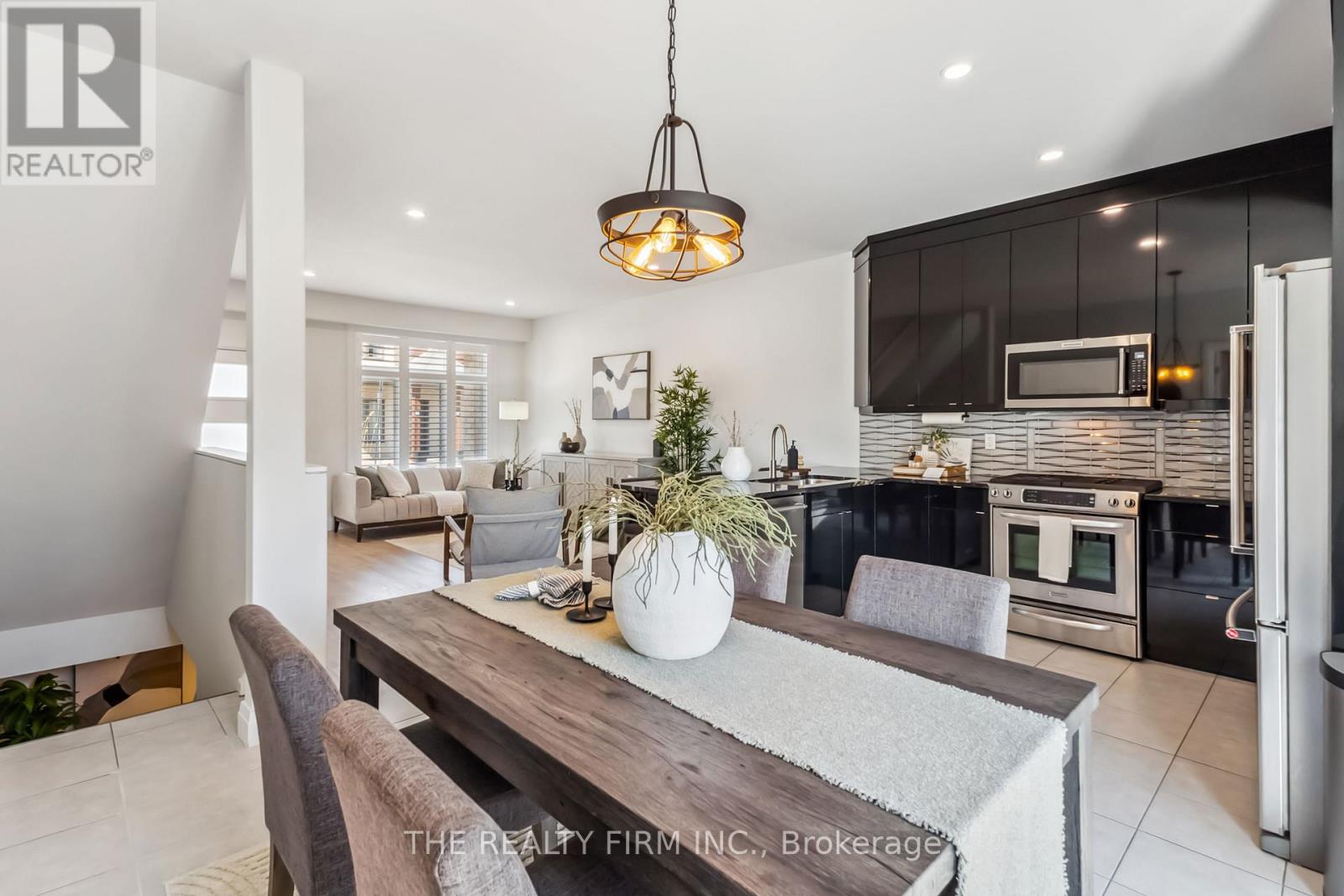 3 - 727 Apricot Drive, London South, Ontario  N6K 5A7 - Photo 16 - X12529930