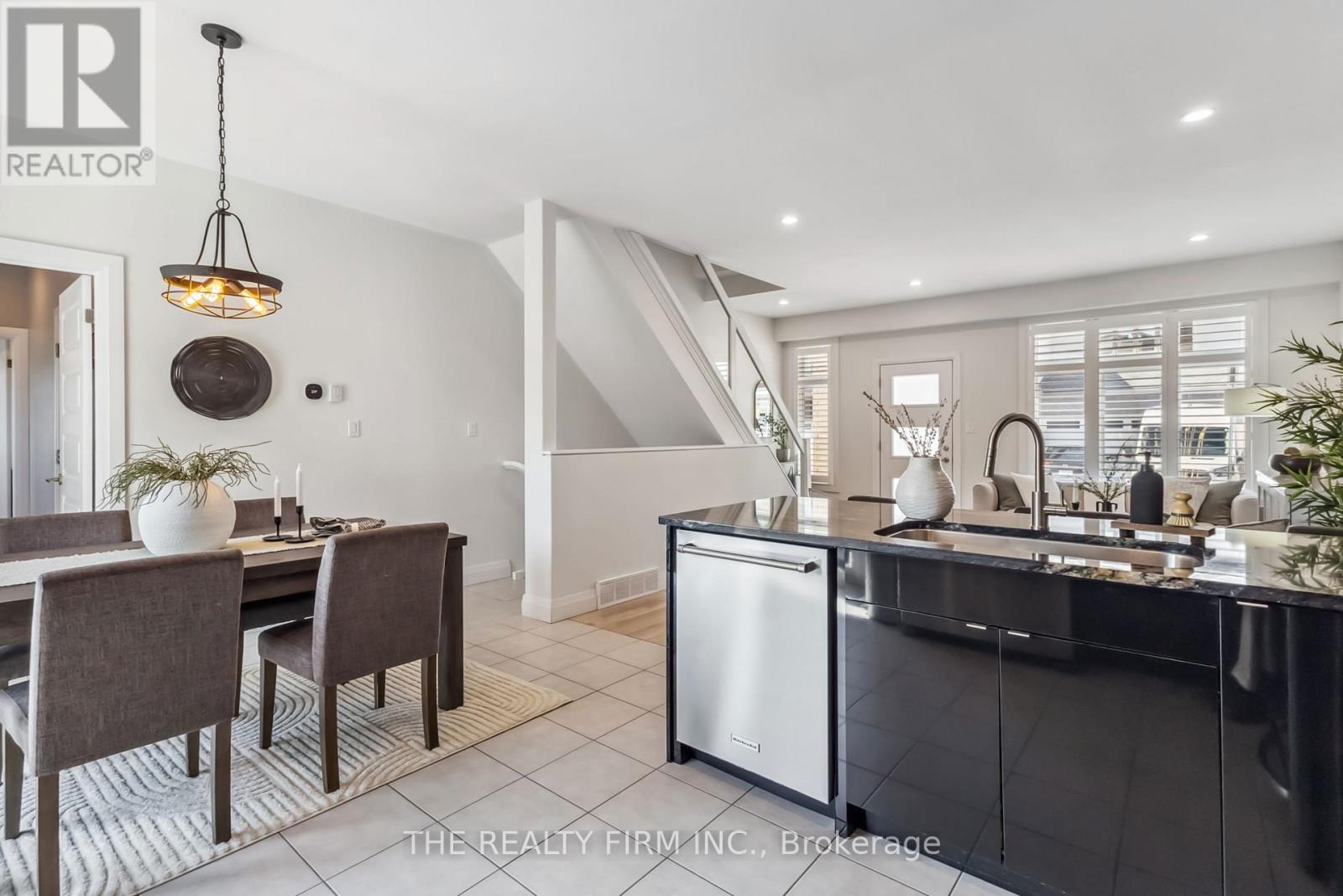 3 - 727 Apricot Drive, London South, Ontario  N6K 5A7 - Photo 19 - X12529930