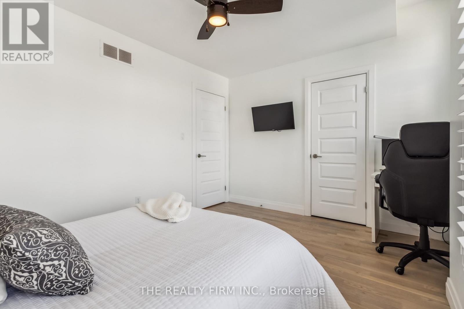 3 - 727 Apricot Drive, London South, Ontario  N6K 5A7 - Photo 29 - X12529930