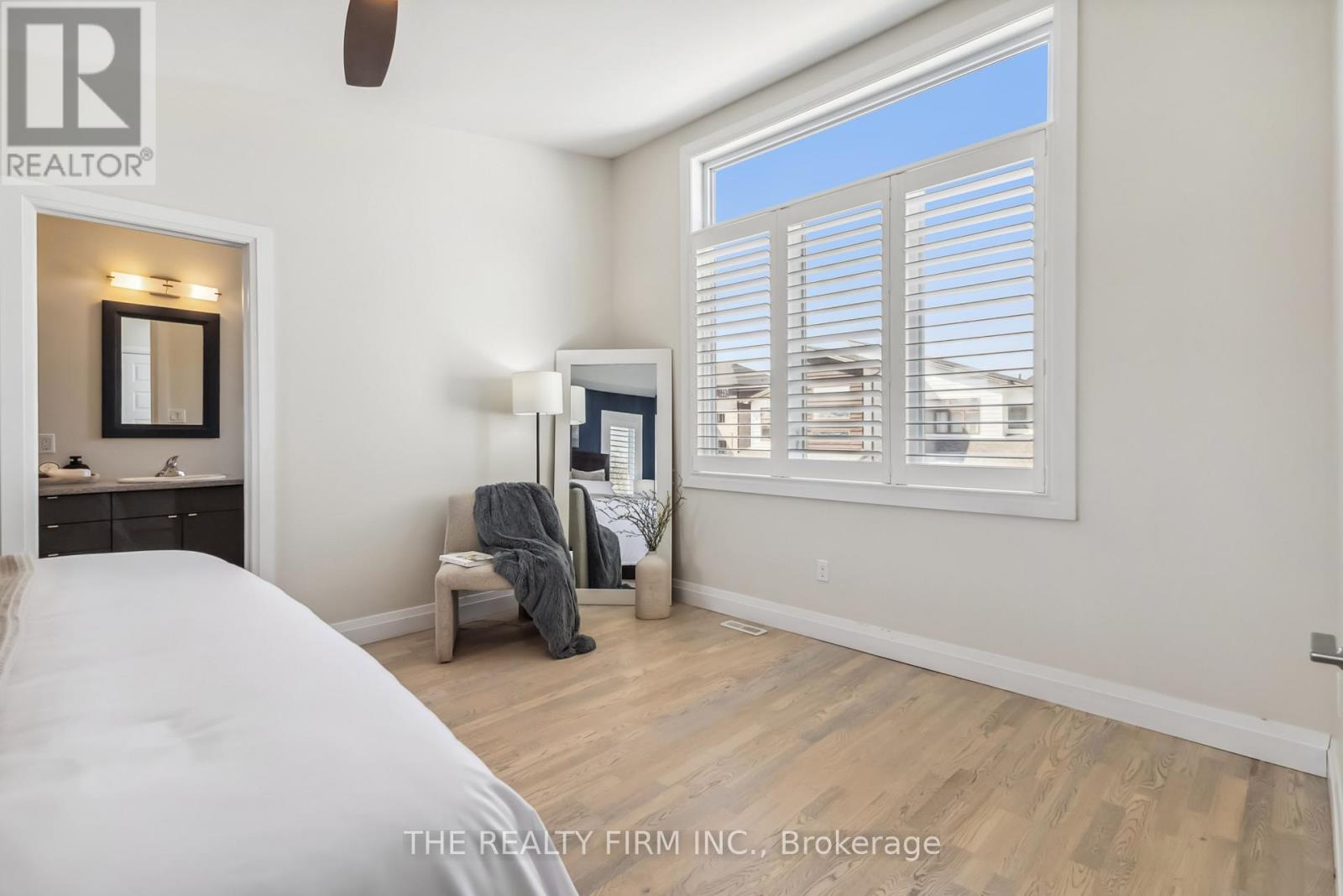 3 - 727 Apricot Drive, London South, Ontario  N6K 5A7 - Photo 34 - X12529930