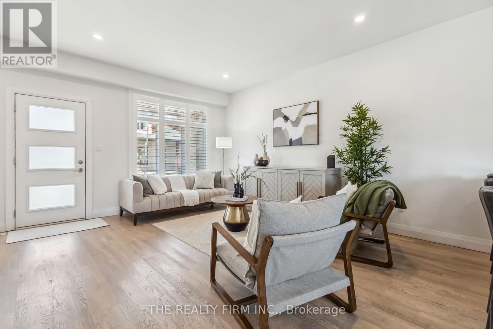 3 - 727 Apricot Drive, London South, Ontario  N6K 5A7 - Photo 5 - X12529930