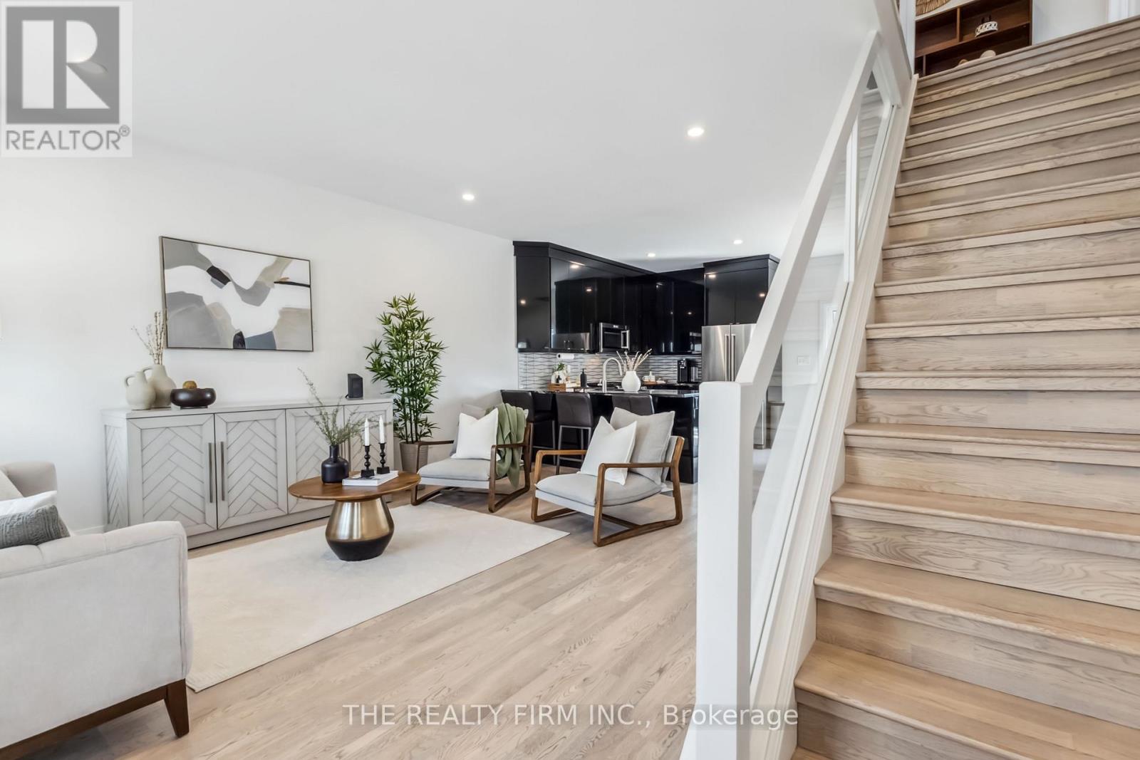 3 - 727 Apricot Drive, London South, Ontario  N6K 5A7 - Photo 8 - X12529930