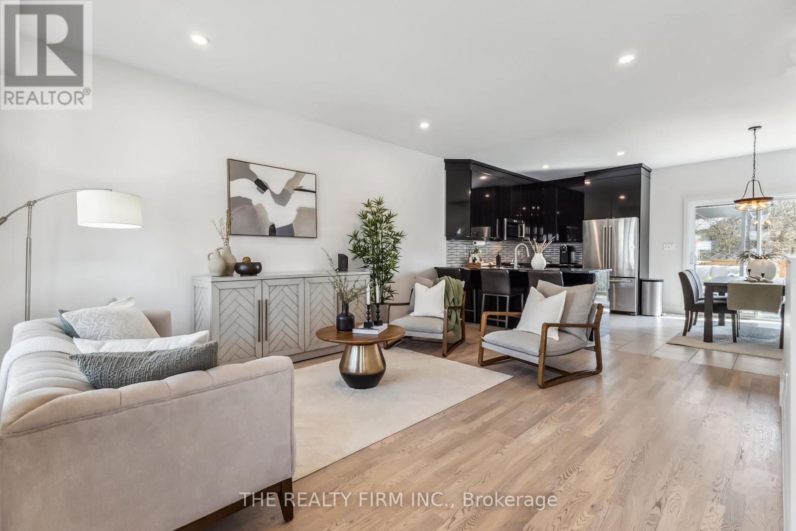 3 - 727 Apricot Drive, London South, Ontario  N6K 5A7 - Photo 9 - X12529930