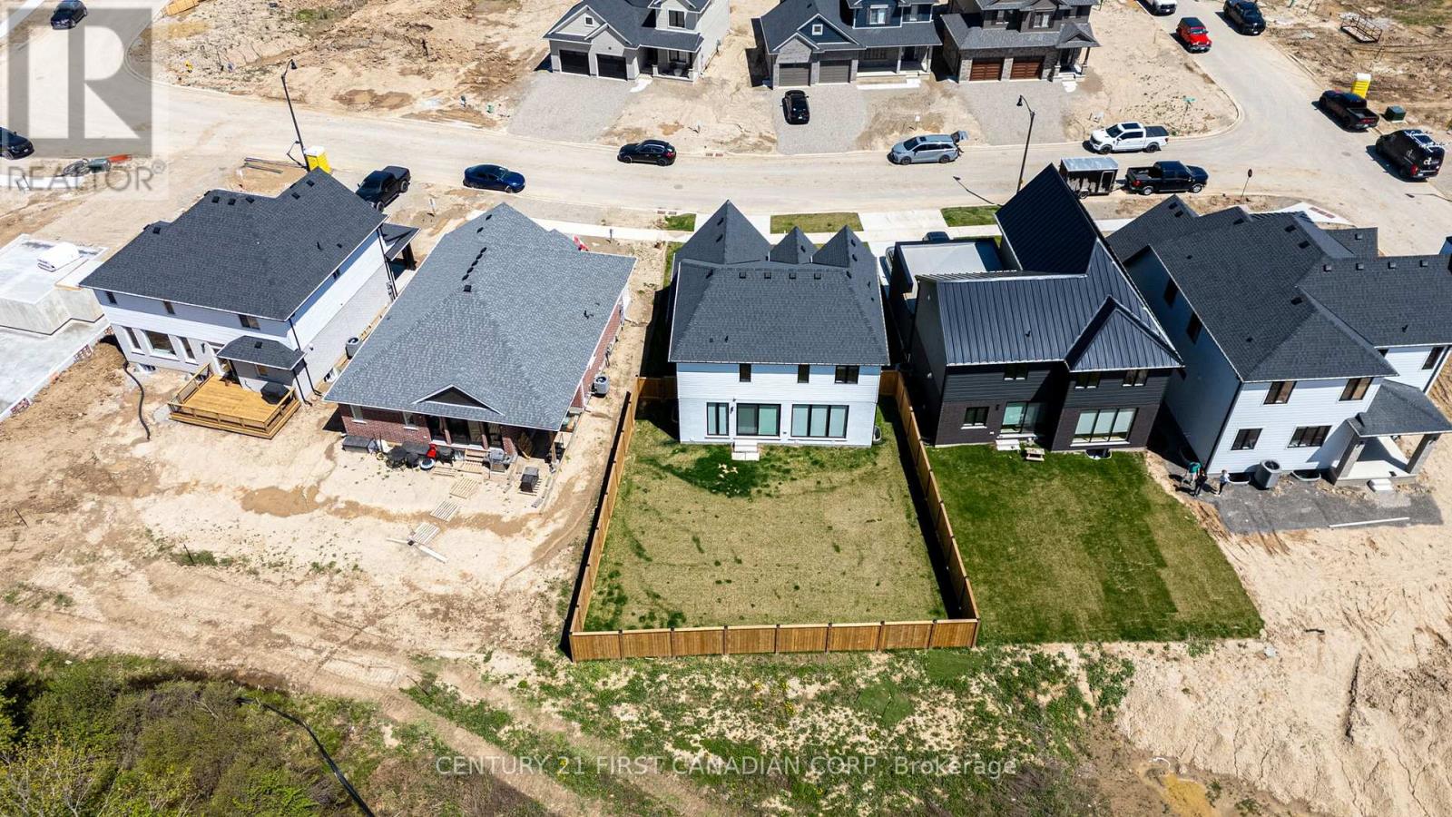 5 Hartland Circle, St. Thomas, Ontario  N5R 0P2 - Photo 37 - X12529964