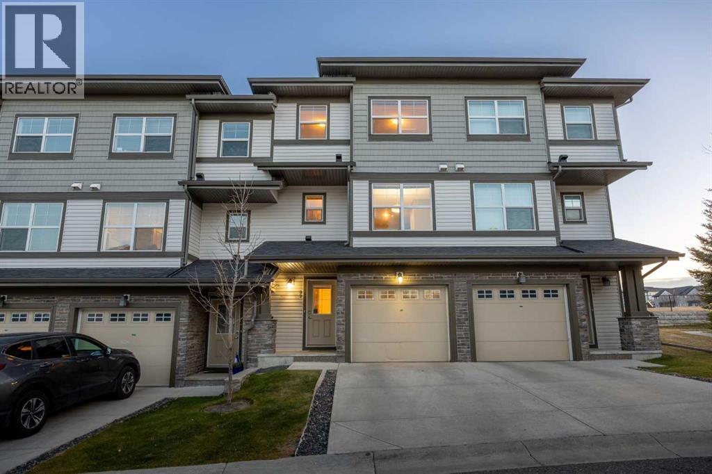 82 Panatella Road Nw, Calgary, Alberta  T3K 0S7 - Photo 1 - A2269711