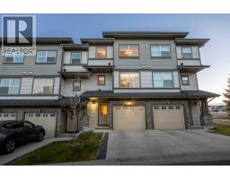 82 Panatella Road NW Panorama Hills