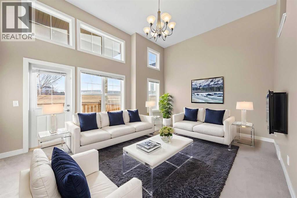 82 Panatella Road Nw, Calgary, Alberta  T3K 0S7 - Photo 4 - A2269711