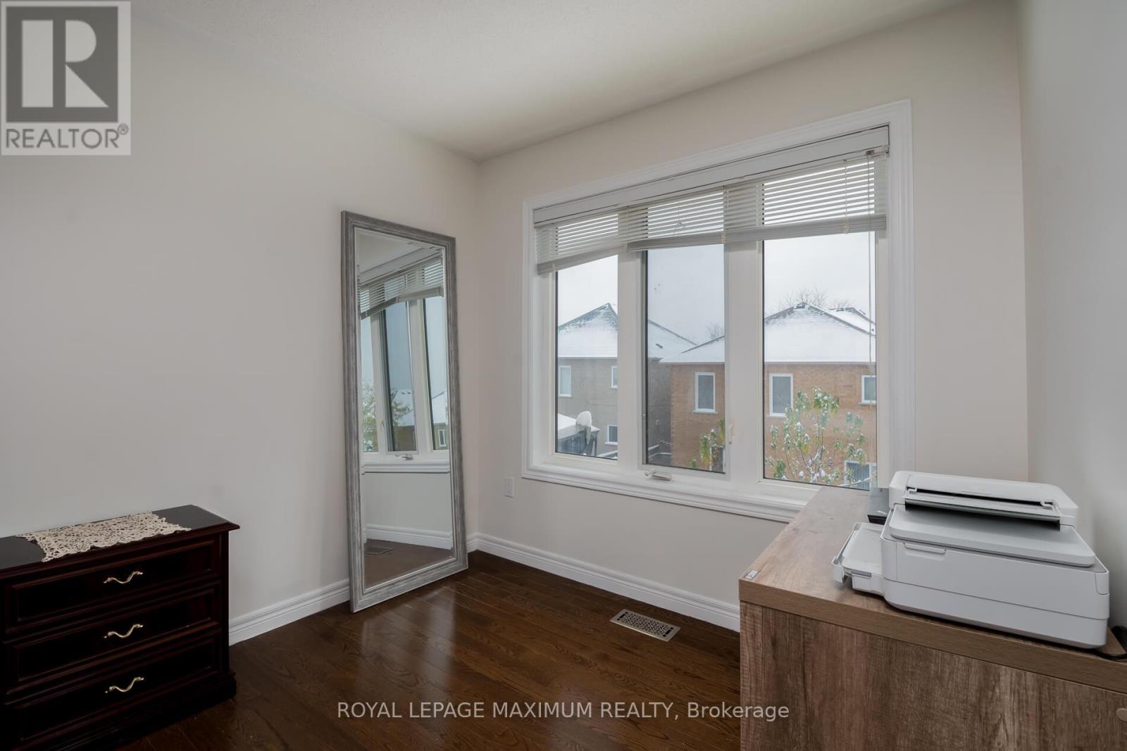 179 Warwick Crescent, Newmarket, Ontario  L3X 2S3 - Photo 20 - N12518476