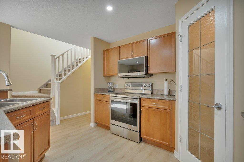 300 Graywood Me, Stony Plain, Alberta  T7Z 0C2 - Photo 6 - E4465314