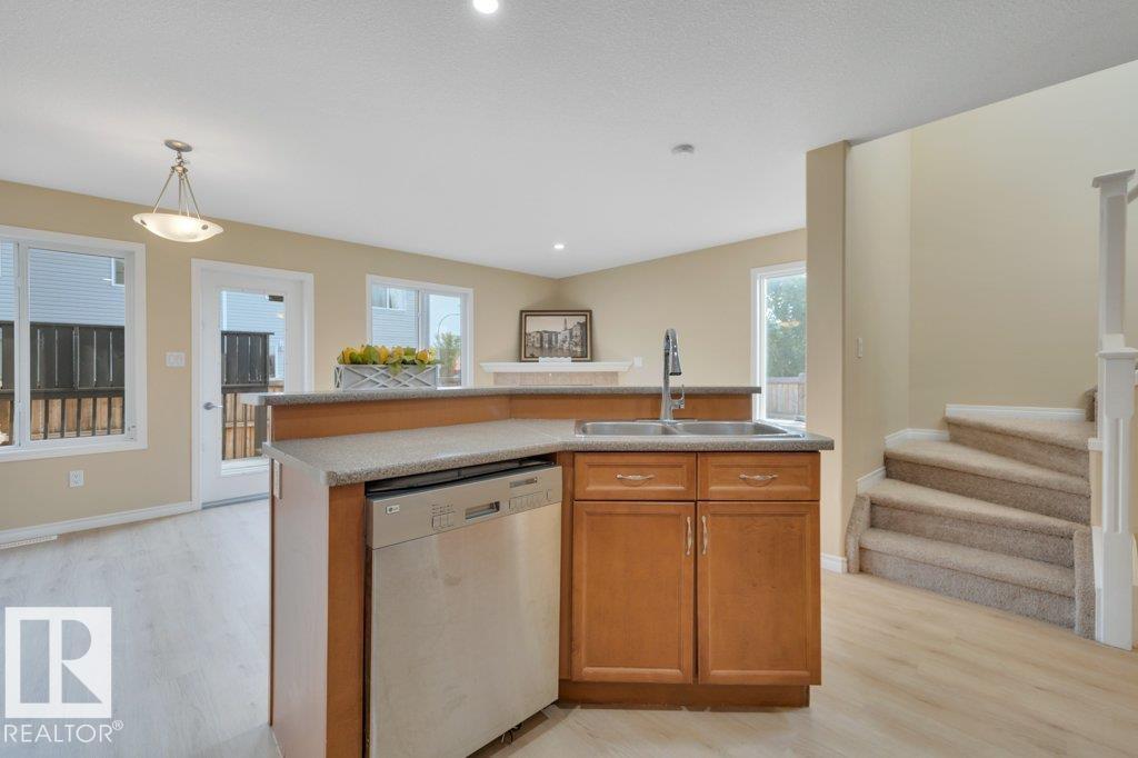 300 Graywood Me, Stony Plain, Alberta  T7Z 0C2 - Photo 7 - E4465314