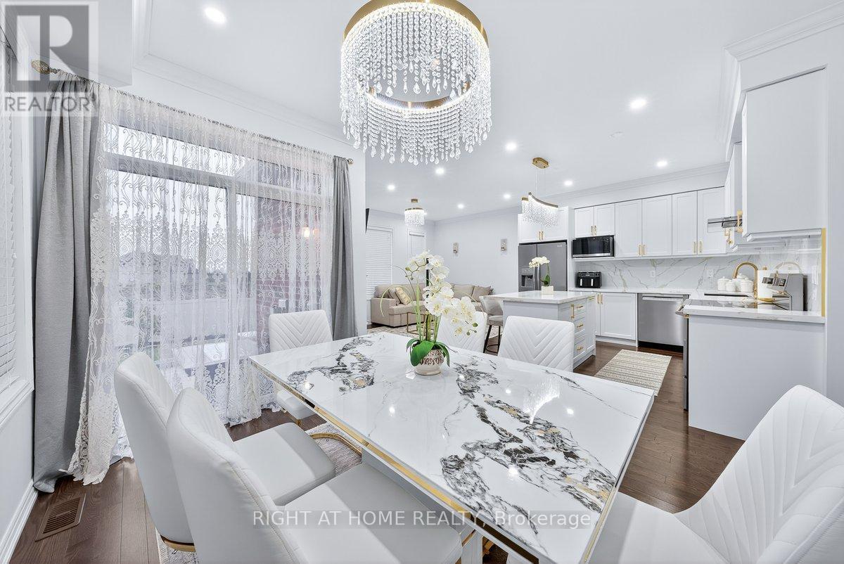 35 Hackett Street, East Gwillimbury, Ontario  L9N 0L6 - Photo 16 - N12529734