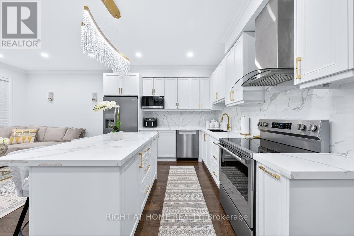 35 Hackett Street, East Gwillimbury, Ontario  L9N 0L6 - Photo 20 - N12529734