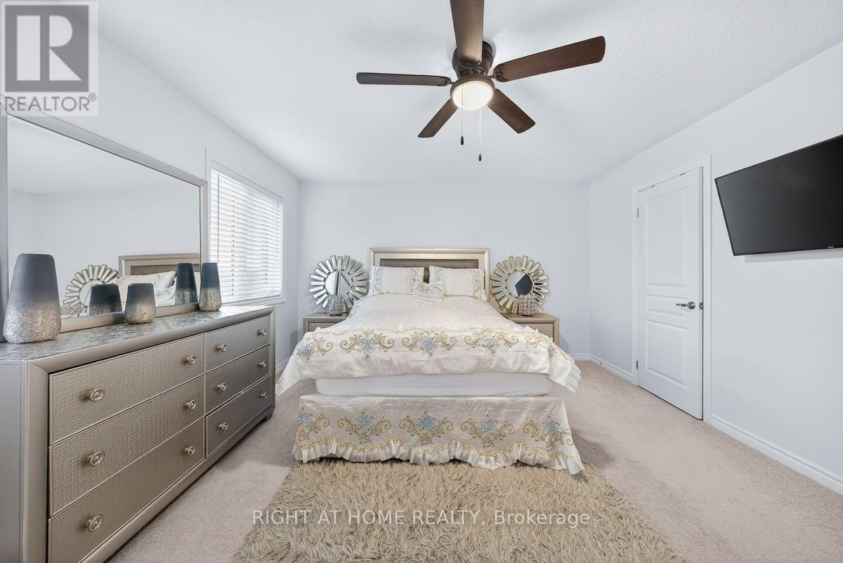 35 Hackett Street, East Gwillimbury, Ontario  L9N 0L6 - Photo 29 - N12529734