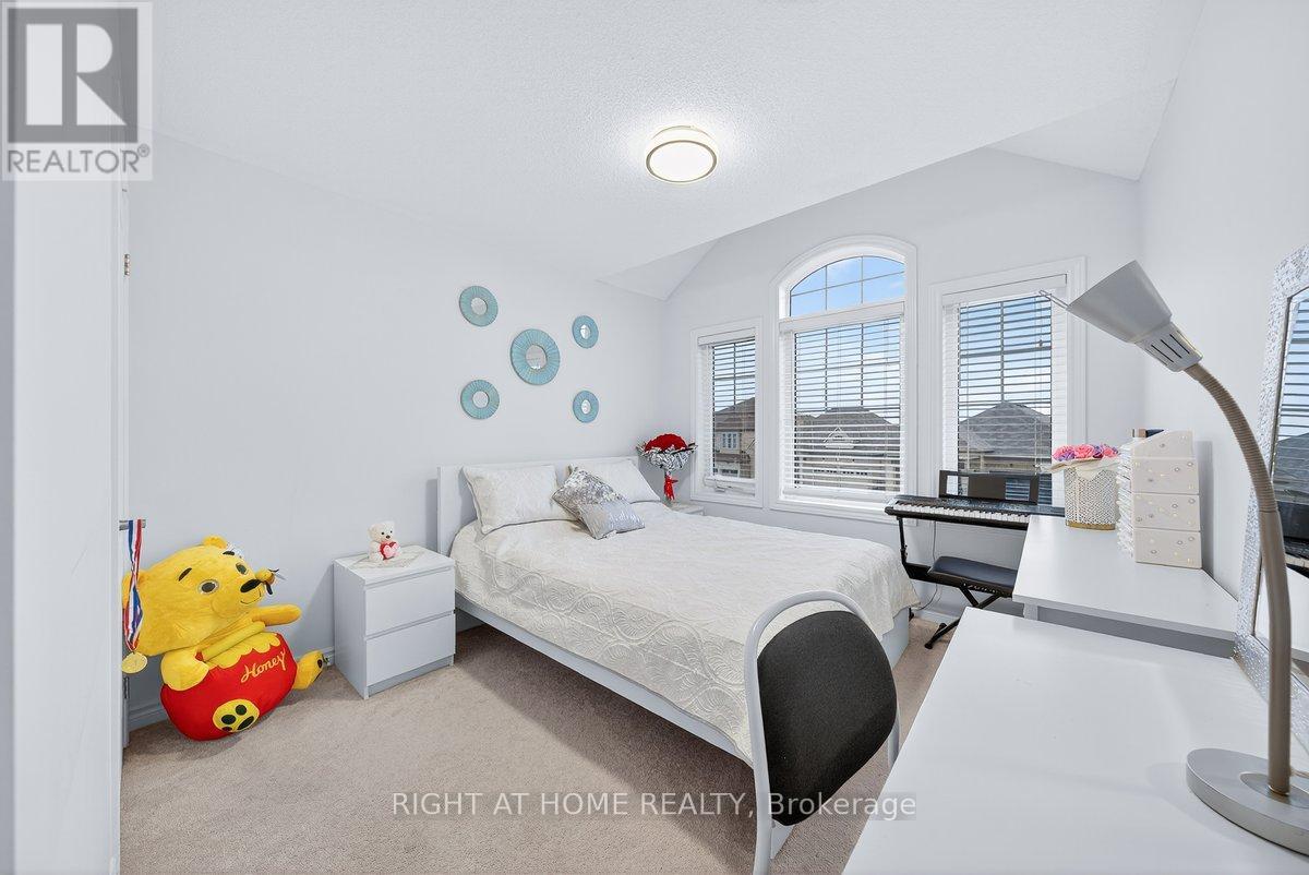 35 Hackett Street, East Gwillimbury, Ontario  L9N 0L6 - Photo 34 - N12529734