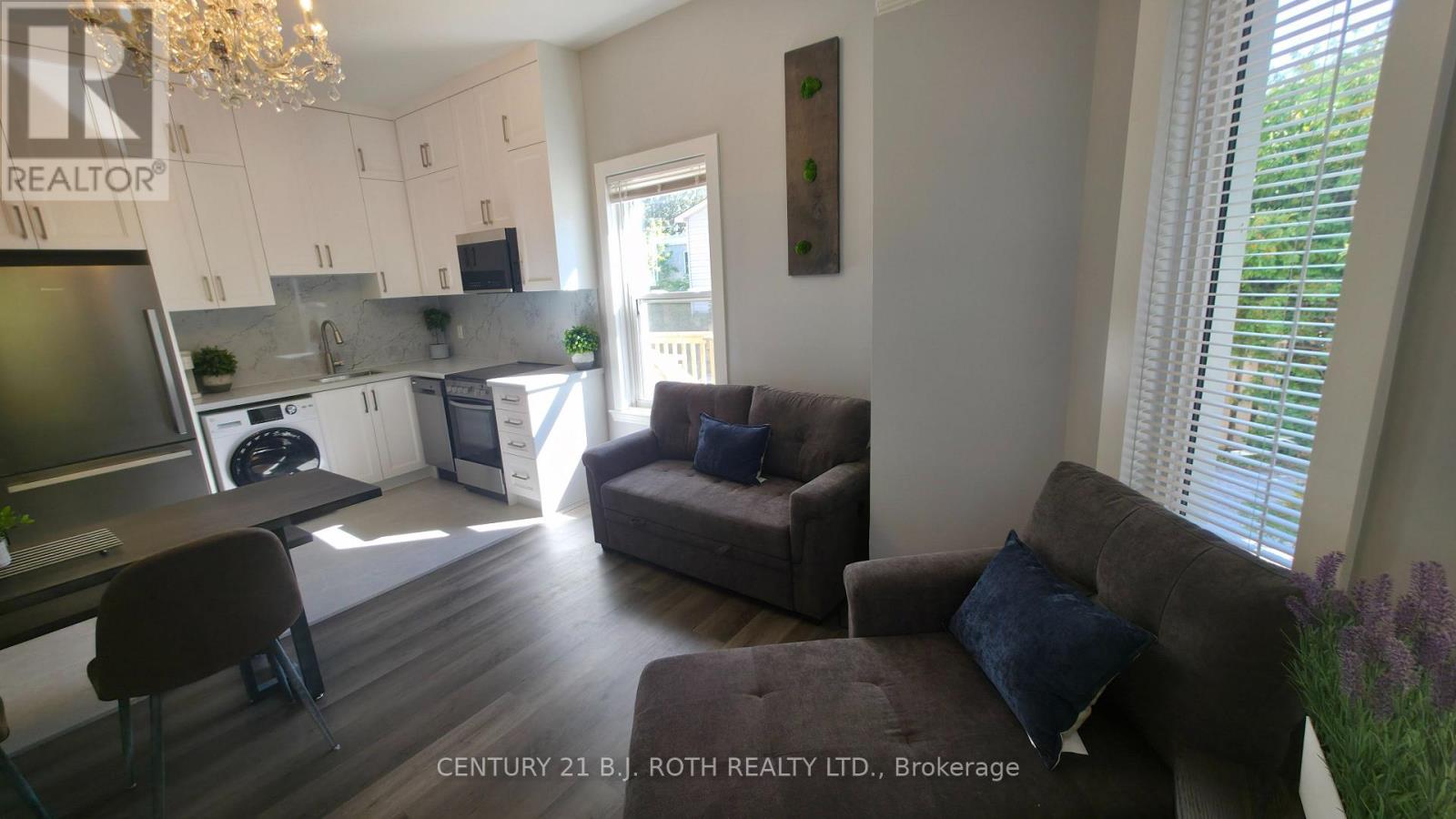 3 - 82 Albert Street N, Orillia, Ontario  L3V 5K5 - Photo 2 - S12529736