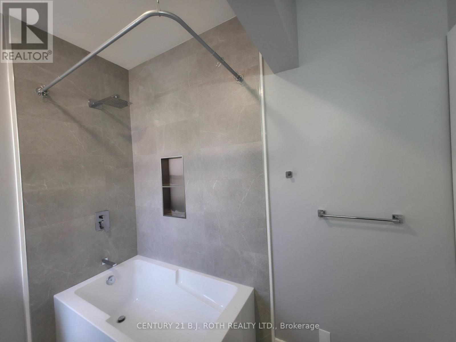 3 - 82 Albert Street N, Orillia, Ontario  L3V 5K5 - Photo 7 - S12529736