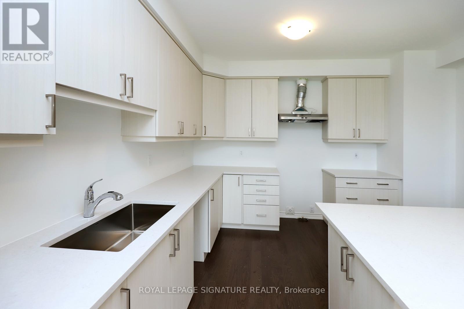 88 Mcbride Trail, Barrie, Ontario  L9J 0Y9 - Photo 12 - S12529788