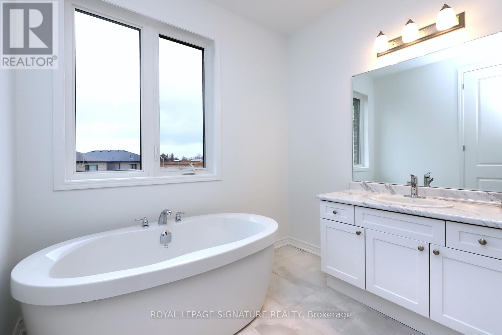 88 Mcbride Trail, Barrie, Ontario  L9J 0Y9 - Photo 25 - S12529788