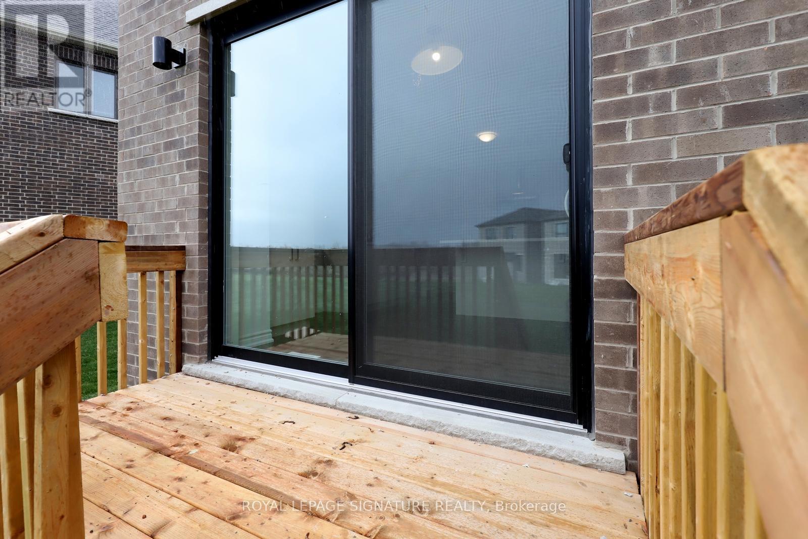 88 Mcbride Trail, Barrie, Ontario  L9J 0Y9 - Photo 34 - S12529788