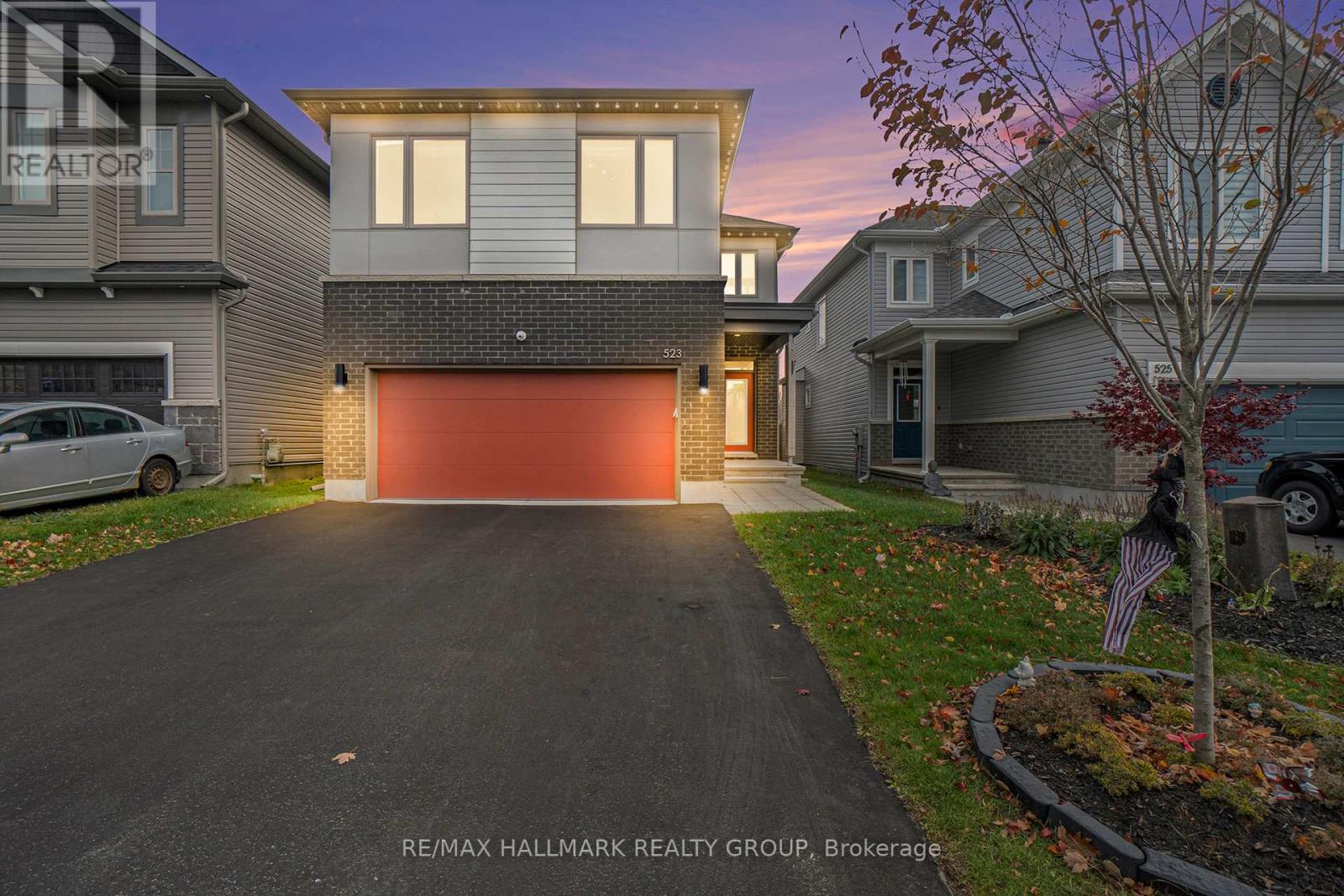 523 PAAKANAAK AVENUE, Ottawa, Ontario