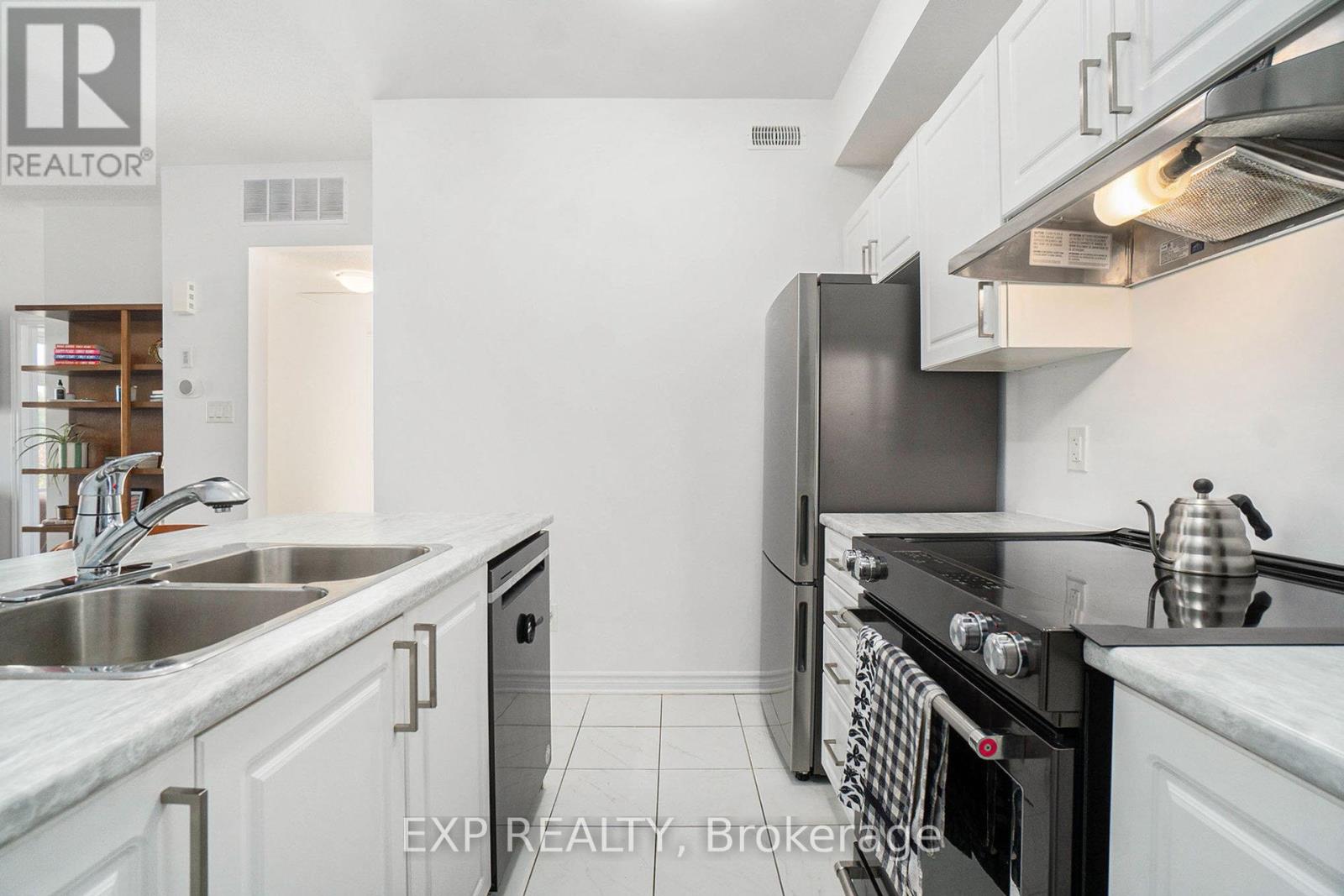 H - 70 Jaguar Private, Ottawa, Ontario  K2V 0J2 - Photo 14 - X12529982