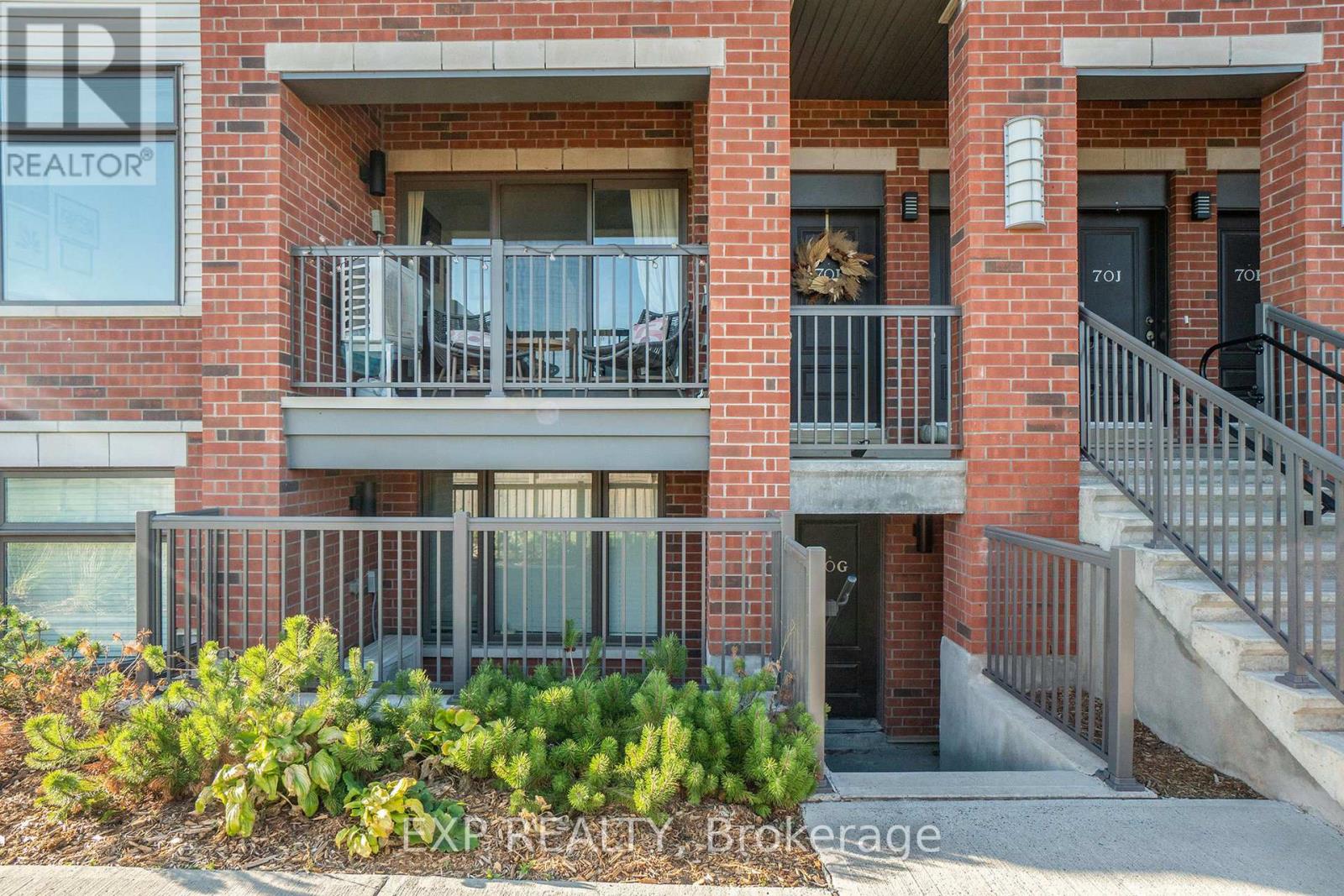 H - 70 Jaguar Private, Ottawa, Ontario  K2V 0J2 - Photo 3 - X12529982