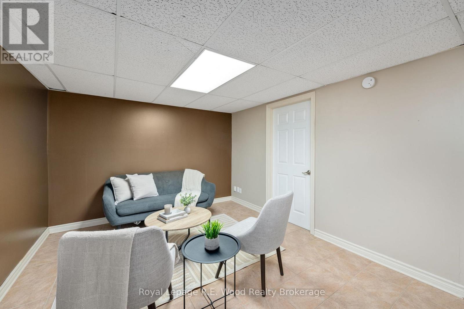 4 - 10 Dufferin Street, Norwich, Ontario  N0J 1P0 - Photo 22 - X12530018