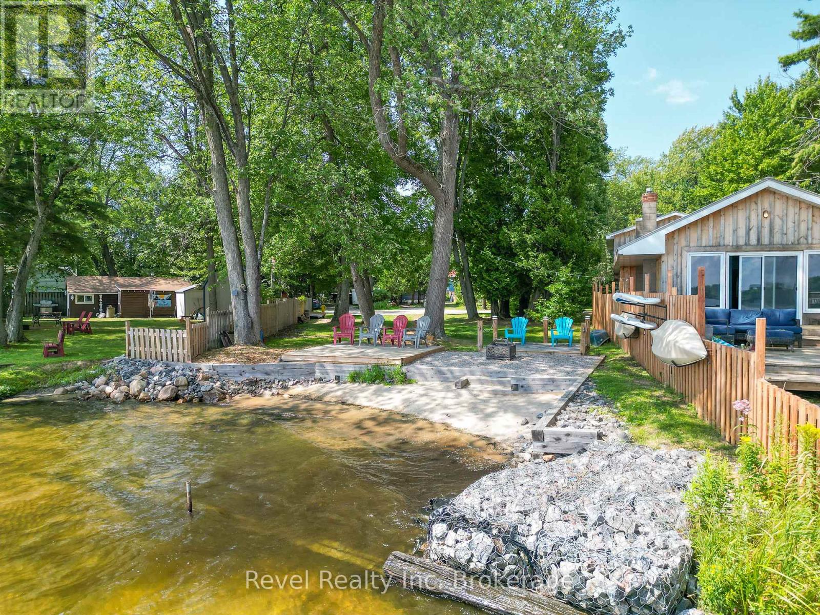 120-121 MOWAT CRESCENT, North Bay, Ontario