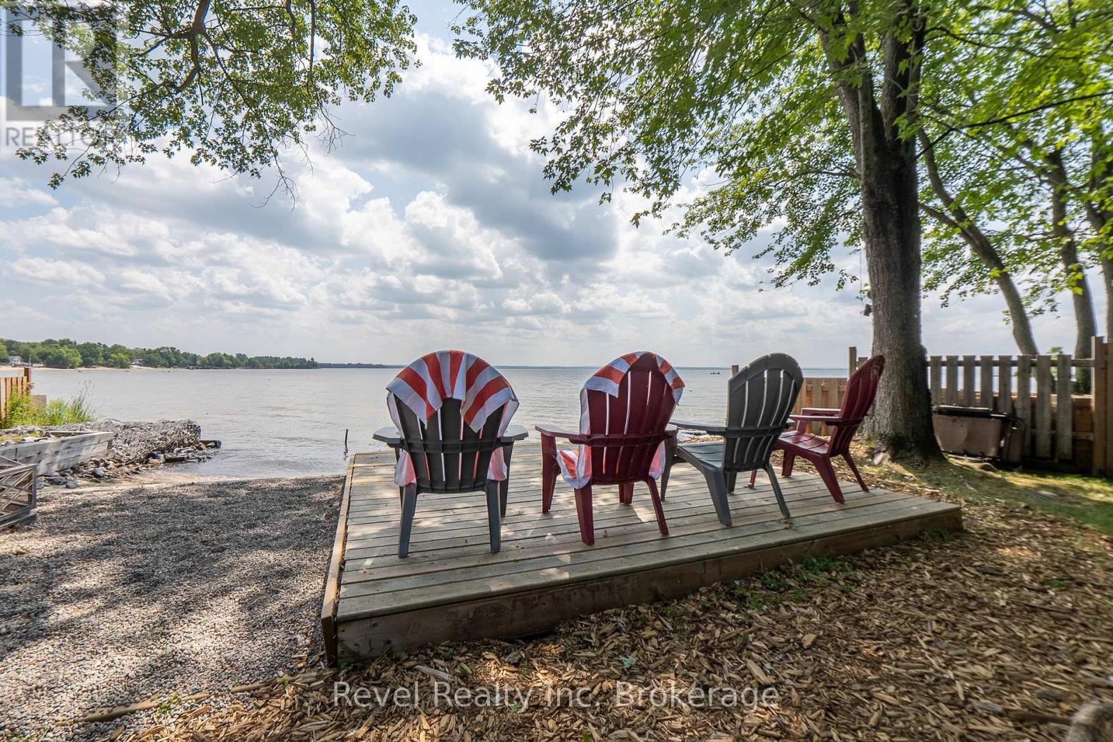 120-121 Mowat Crescent, North Bay, Ontario  P1A 1R5 - Photo 14 - X12530046