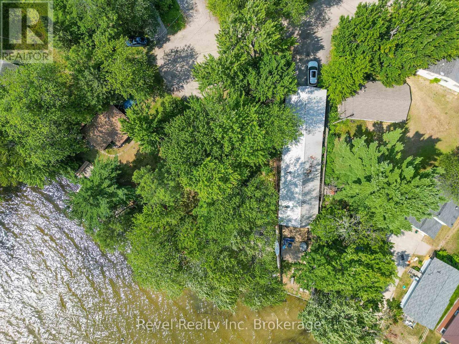 120-121 Mowat Crescent, North Bay, Ontario  P1A 1R5 - Photo 18 - X12530046