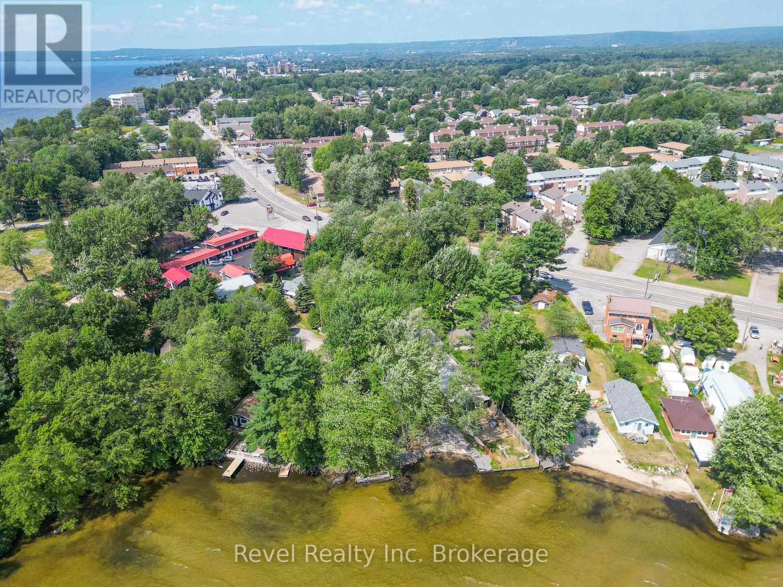 120-121 Mowat Crescent, North Bay, Ontario  P1A 1R5 - Photo 19 - X12530046