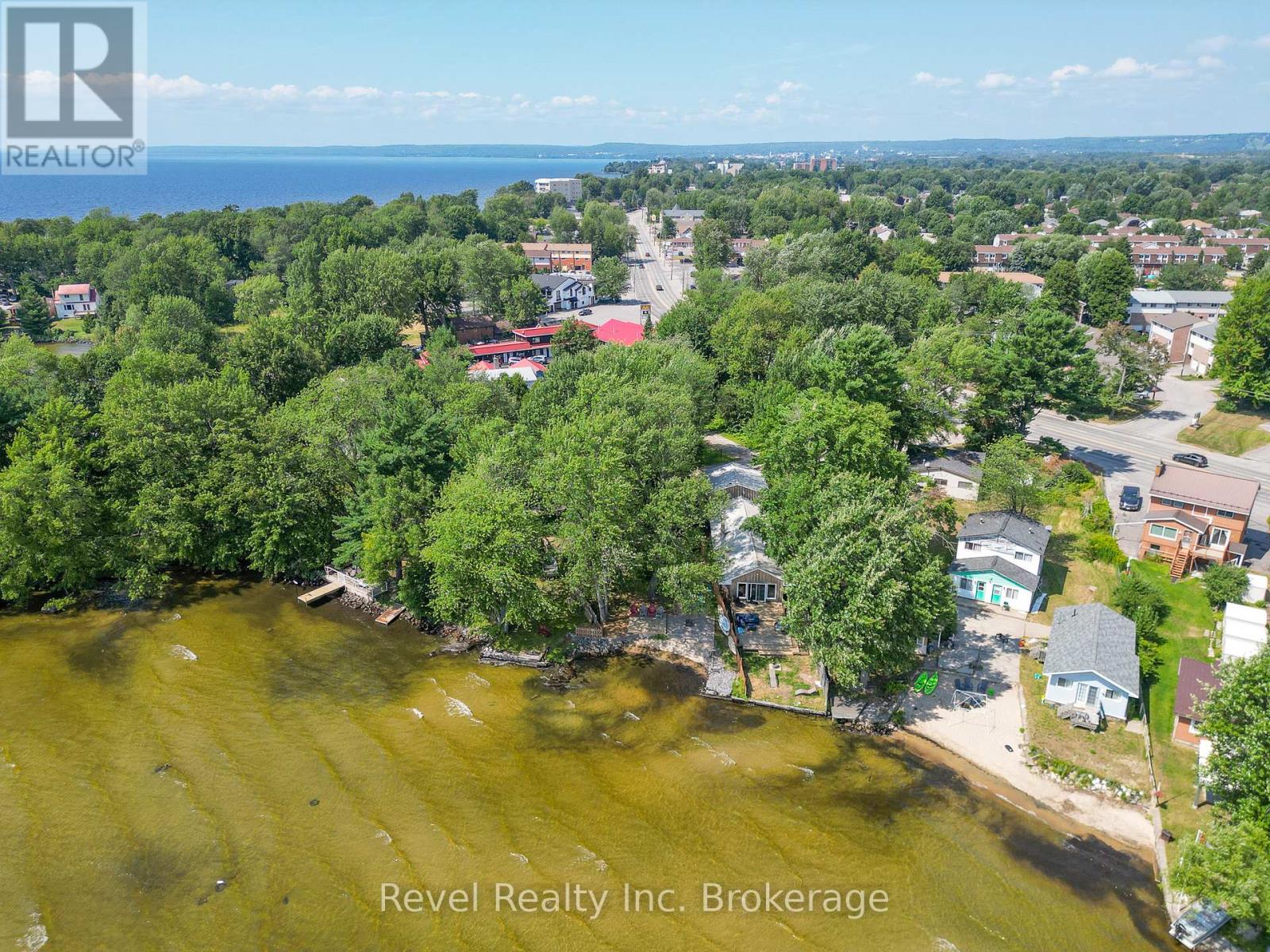 120-121 Mowat Crescent, North Bay, Ontario  P1A 1R5 - Photo 22 - X12530046