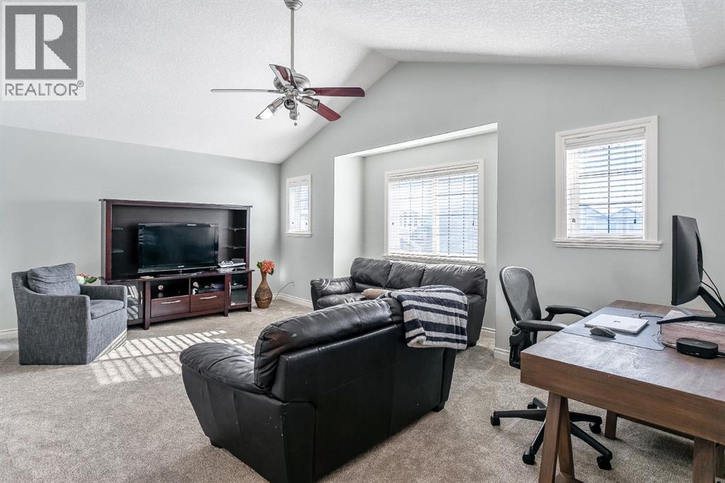 30 Baywater Cape Sw, Airdrie, Alberta  T4B 0B3 - Photo 17 - A2218370