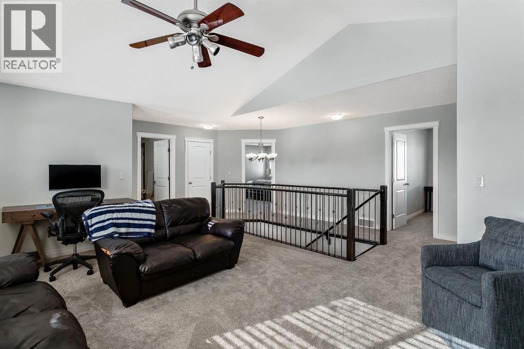 30 Baywater Cape Sw, Airdrie, Alberta  T4B 0B3 - Photo 12 - A2218370