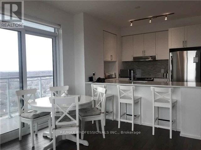 1704 - 2560 Eglinton Avenue W, Mississauga, Ontario  L5M 5R1 - Photo 3 - W12529746