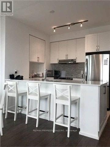 1704 - 2560 Eglinton Avenue W, Mississauga, Ontario  L5M 5R1 - Photo 5 - W12529746
